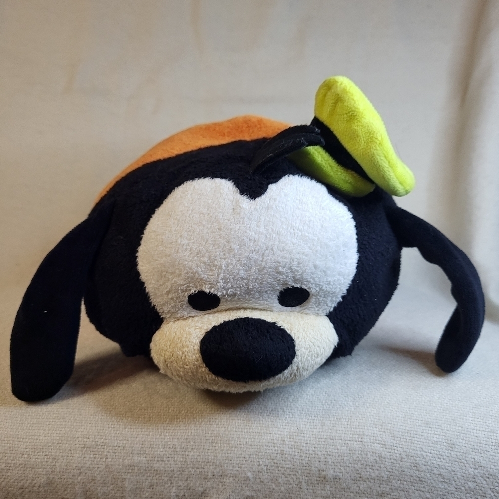 Disney Goofy Tsum Tsum Plush